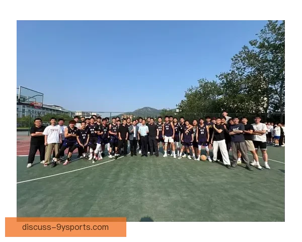 中国篮球联赛季后赛火热开战 球队全力冲击总冠军荣耀