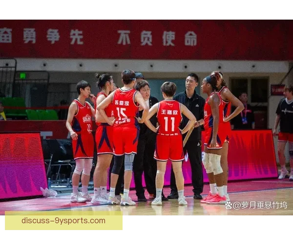 CBA联赛激战正酣各队全力冲击季后赛席位战况引关注